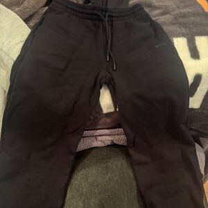 Aritzia boyfriend sweatpants wide